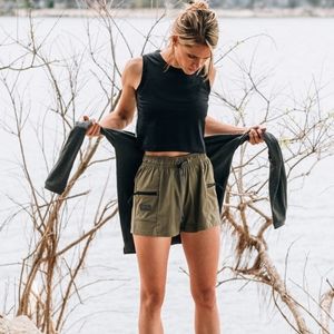Beardedgoat summit short olive